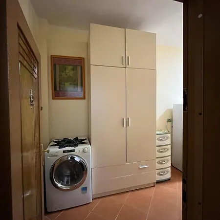 Sea View Apartment, Golem, Mali I Robit 公寓